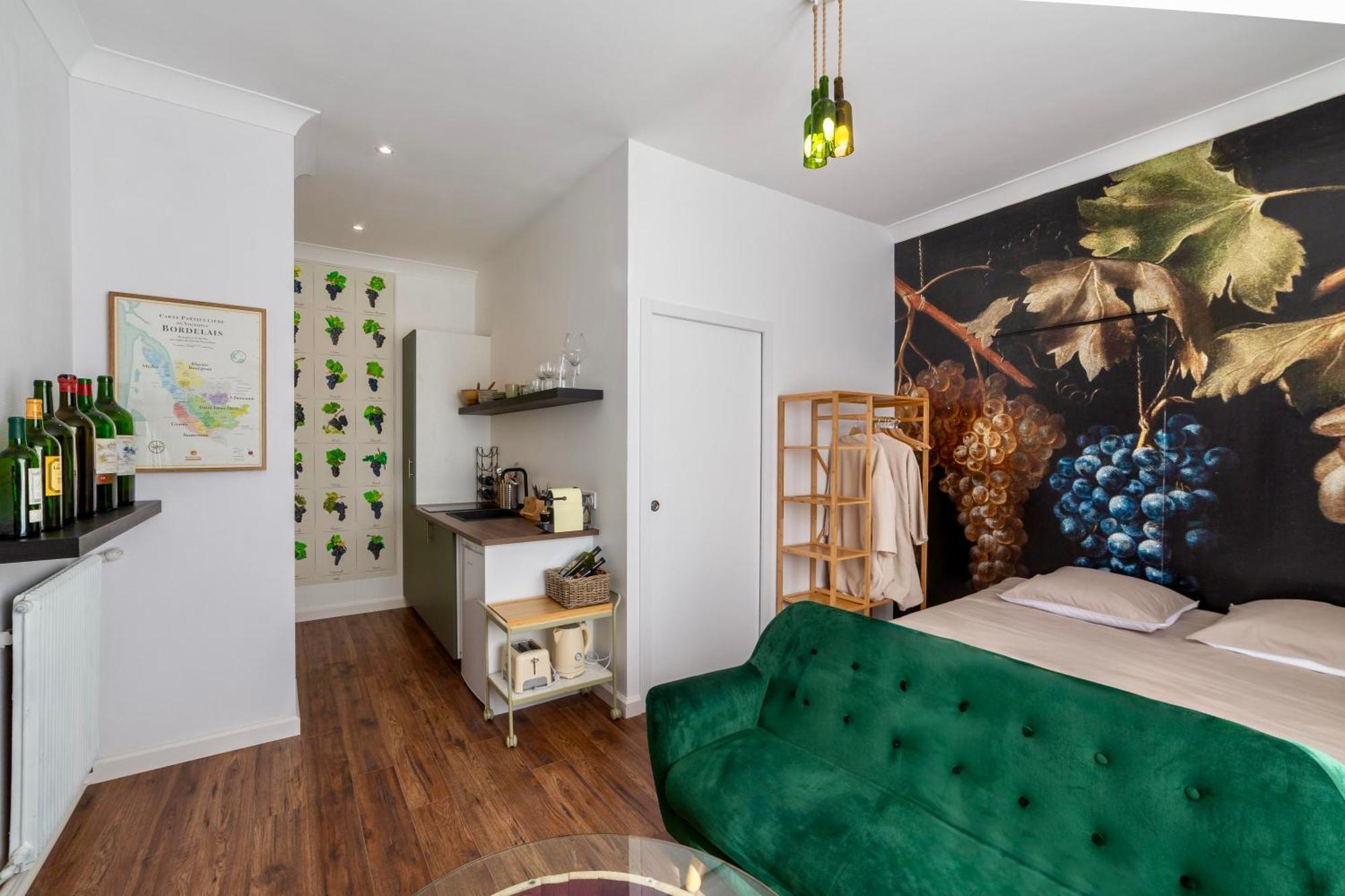 Suite Grand Cru - Spa & Terrasse Arveyres Екстер'єр фото