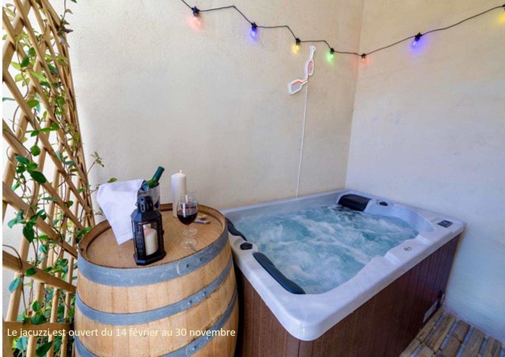 Suite Grand Cru - Spa & Terrasse Arveyres Екстер'єр фото